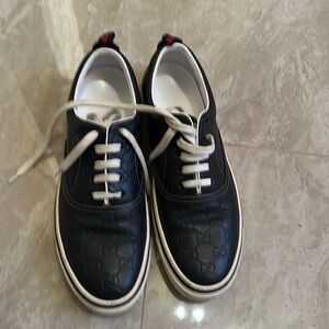 Blue  Gucci mens sneaker in good condition
